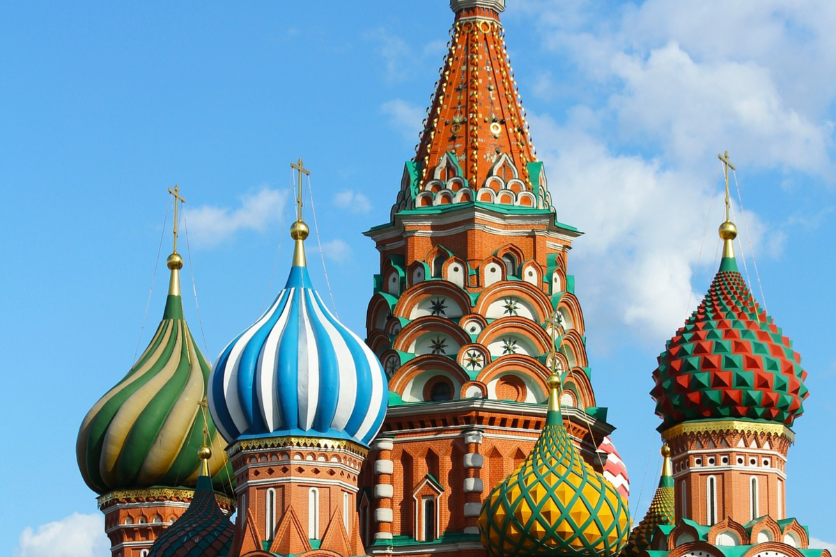 St. Basil's Cathedral in Moscow - Featured Image